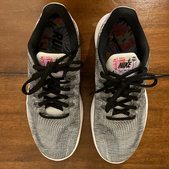 Nike Womens Free RN 2018 Floral Pure Platinum Shoes(AV3522  Nike Women\'s Flex 2018 RN PRM Size 9 Pure Platinum/Black-White Floral Detail
